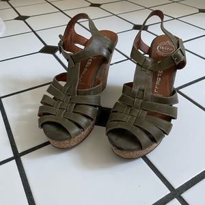 Y2K Jeffery Campbell wedges size 7.5